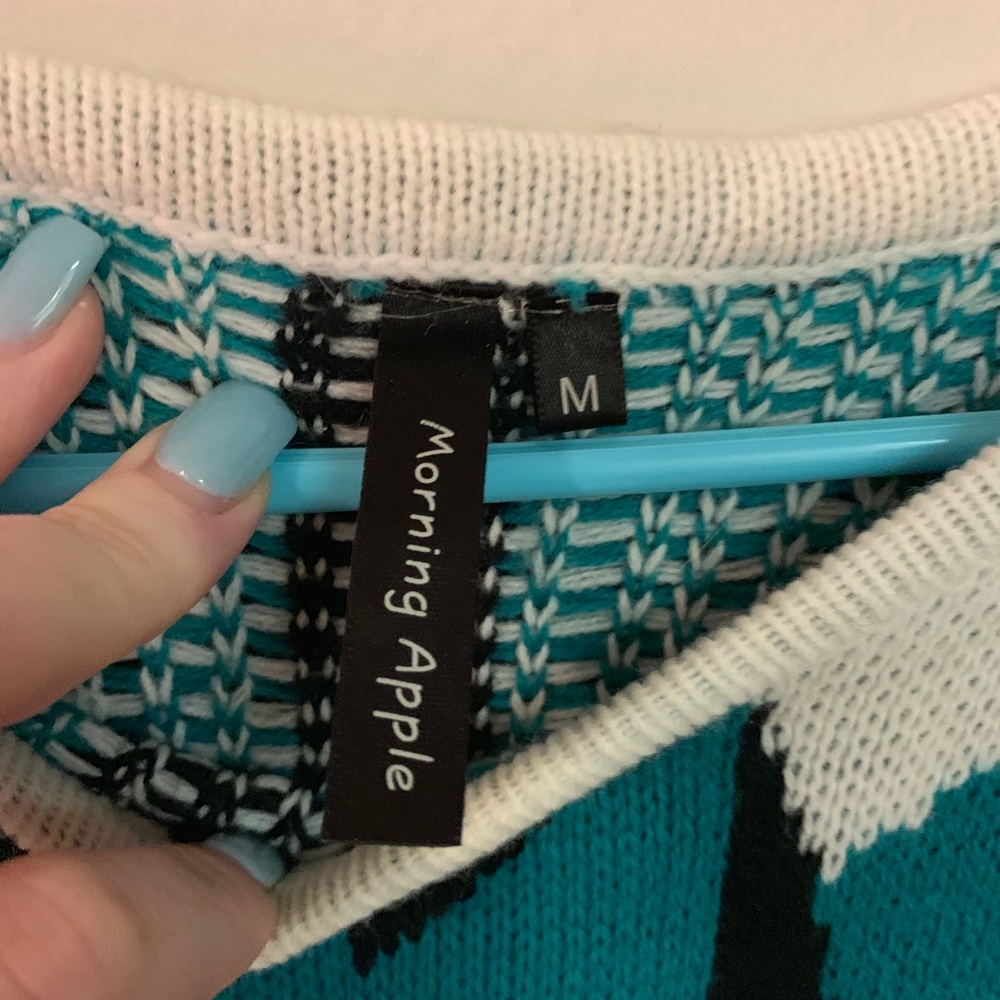 Sweater - Picture 3 of 3